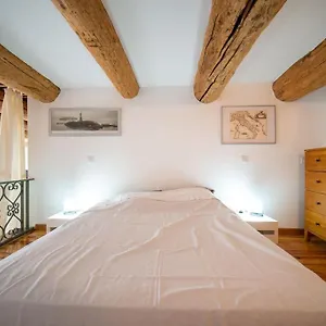 Apartment Air-conditioned Loft In The Heart Of The Old Port, Marseilles