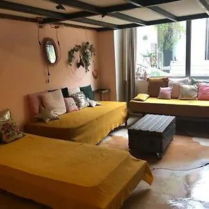 Le Chill De Zoe Et La Petite Boheme Marsiglia