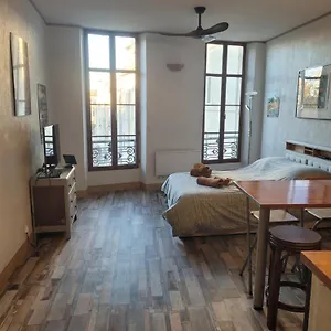 Agreable Au Coeur Du Quartier Historique Marsiglia
