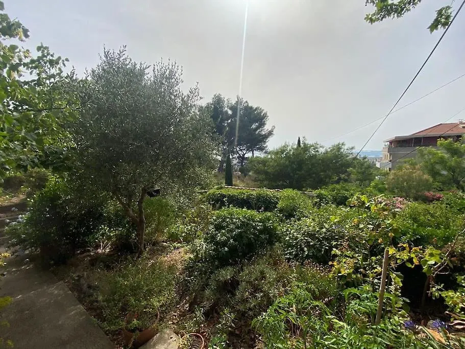 Ecrin De Verdure Marseille 0*,  France