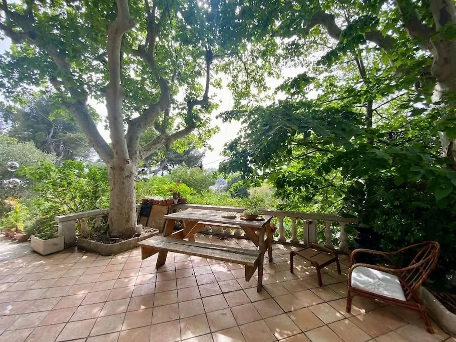 Ecrin De Verdure Marseille Villa